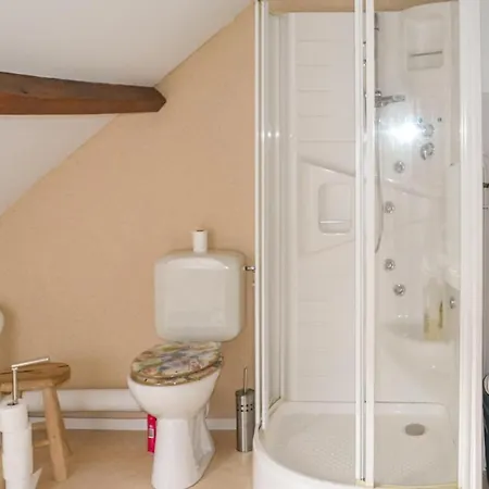 Beautiful In Jumilhac-le Grand With Kitchen Holiday home