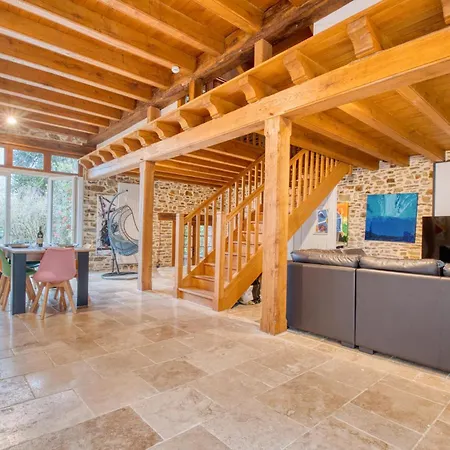 Beautiful In Jumilhac-le Grand With Kitchen Holiday home Jumilhac-le-Grand